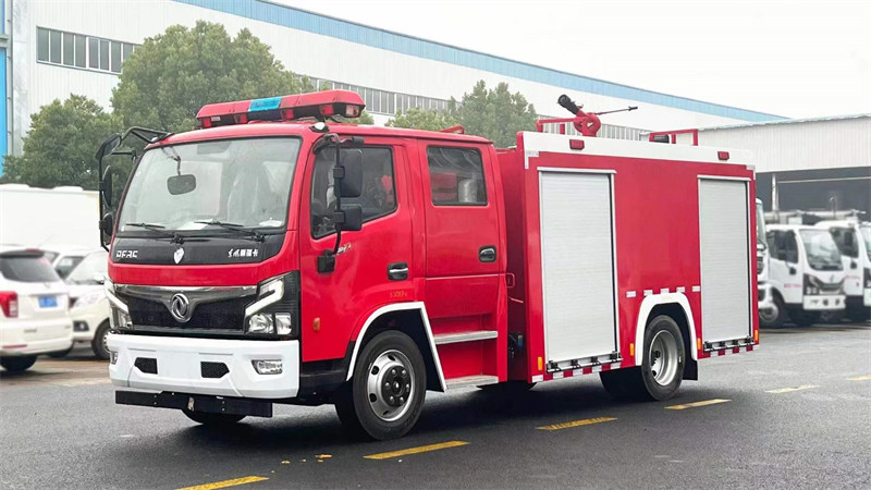 东风大福瑞卡（国六）4吨水罐消防车评测云内170马力
